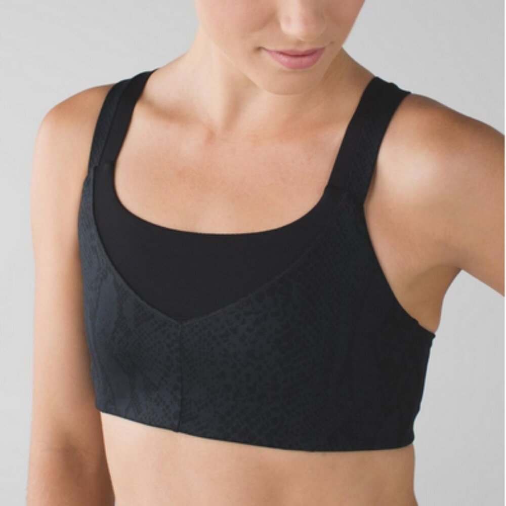 Lululemon On Your Way bra, 4 would fit to s. 2  SALE!